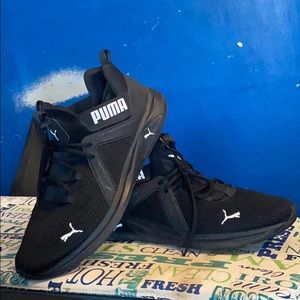 Puma running shoes ( Memory foam )